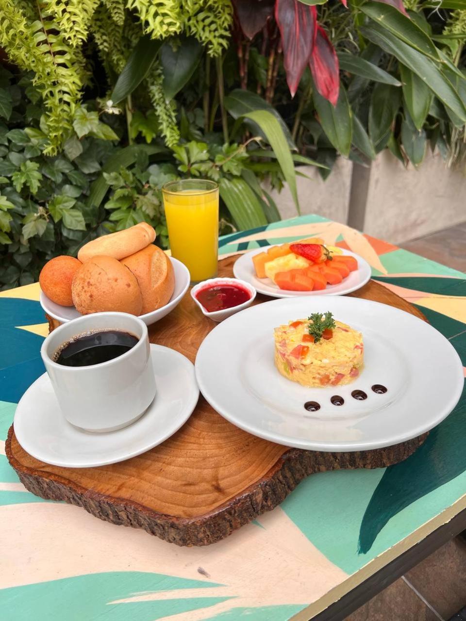 Torca Hotel カリ エクステリア 写真